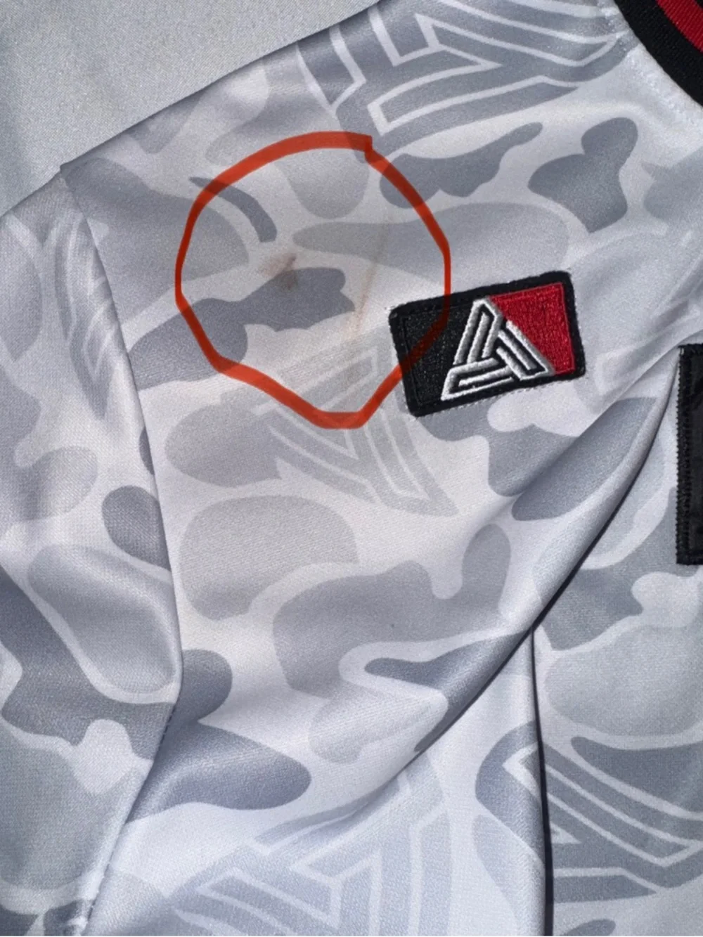 (Lot Of Two) Black Pyramid XL Jersey (read)